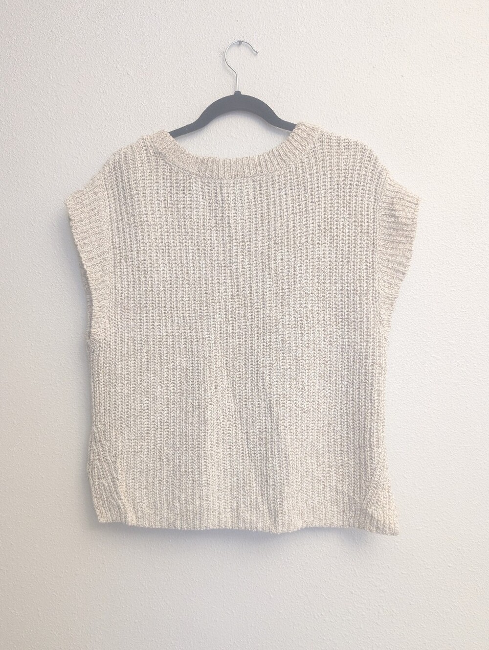 Old Navy Lightweight Shaker-Stitch Short-Sleeve Sweater Oatmeal Size Small - Picture 3 of 7